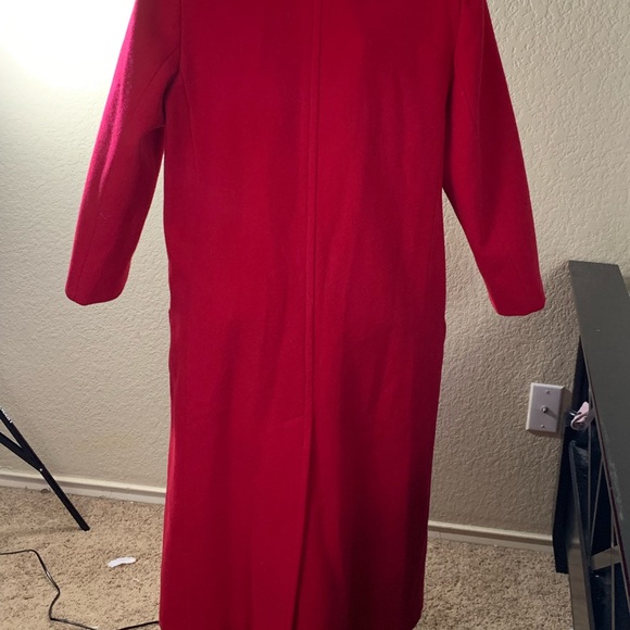 ✨RED DONNYBROOK COAT✨ - Picture 5 of 7